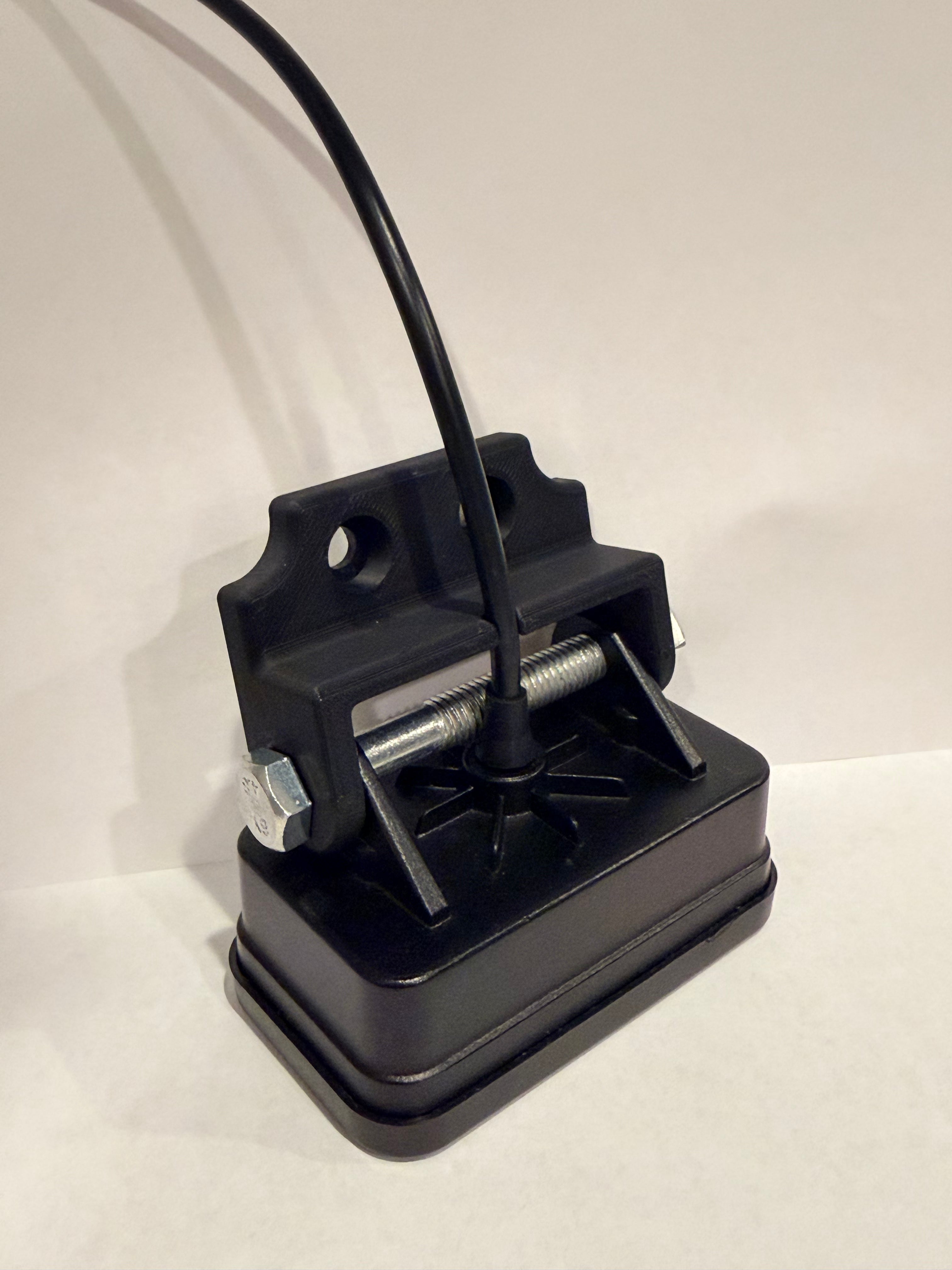 tuttio baja mount only fits Baja in photo