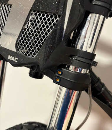 Super 73 triple clamp titanium (set of 4)